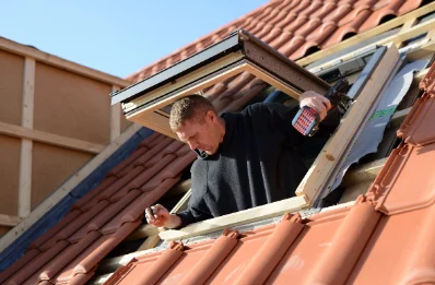 Pose de fenêtres de toit Velux à Rosel